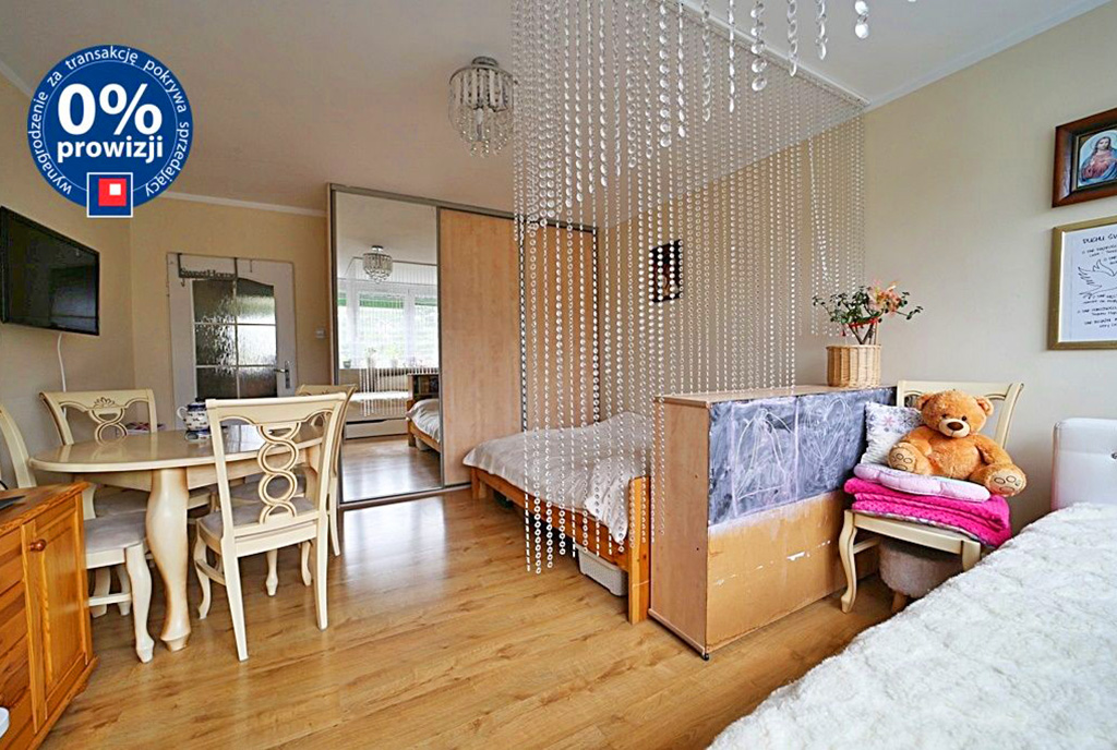 salonu oraz aneks kuchenny w luksusowym apartamencie na sprzedaż Bolesławiec