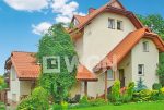 widok od strony ogrodu na ekskluzywną willę na sprzedaż Chrzanów (okolice)