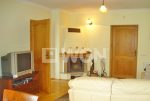 stylowy salon z kominkiem w ekskluzywnej willi na sprzedaż Chrzanów (okolice)