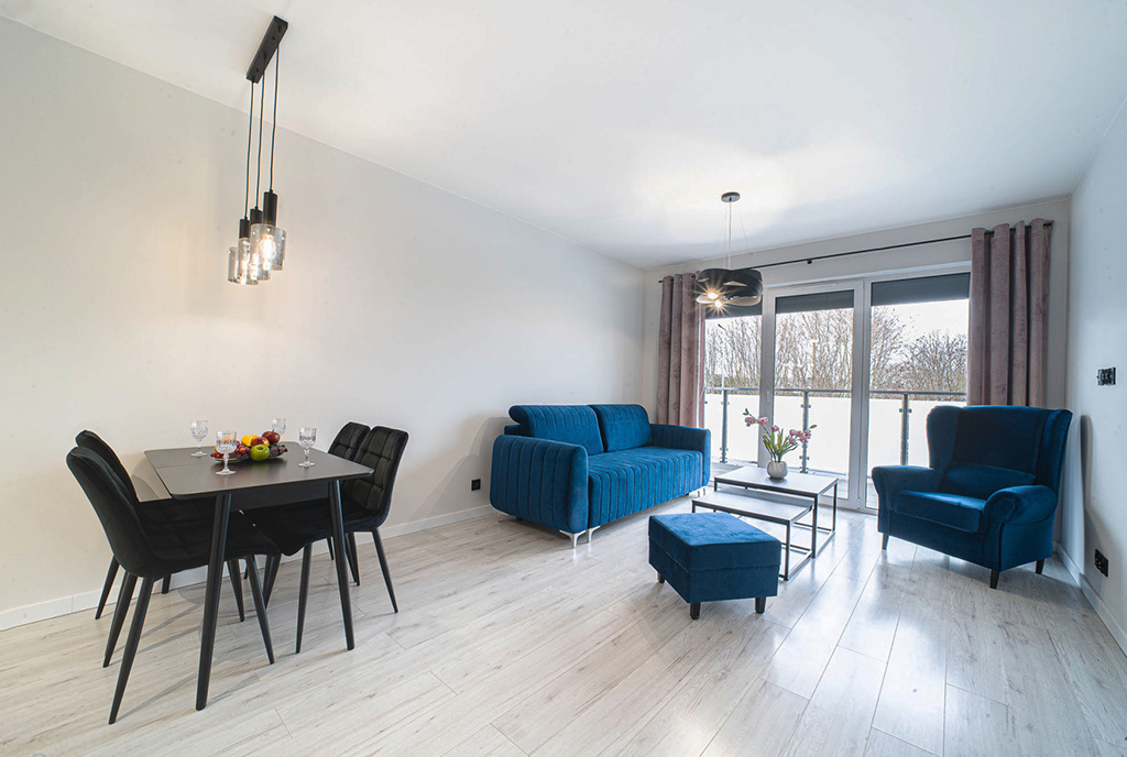 przestronne i wytworne wnętrze luksusowego apartamentu na wynajem Bolesławiec
