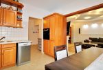 jadalnia i kuchnia w luksusowym apartamencie na sprzedaż Gorzów Wielkopolski