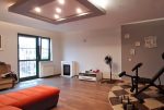 druga strona salonu w ekskluzywnym apartamencie na wynajem Legnica (okolice)