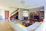 wytworny pokój dzienny w ekskluzywnej willi na sprzedaż Legnica (okolice)