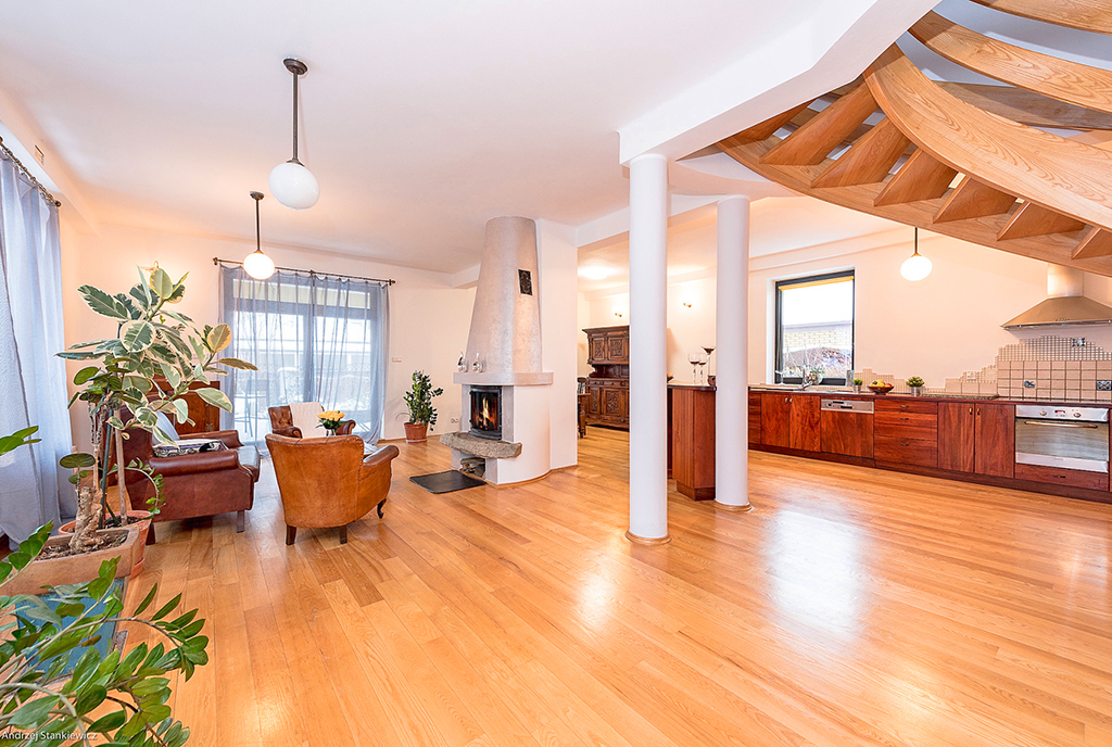 funkcjonalne wnętrze luksusowej willi do sprzedaży Warszawa