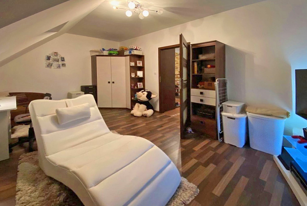 pokój do relaksu w ekskluzywnym apartamencie na sprzedaż Szczecin (okolice)