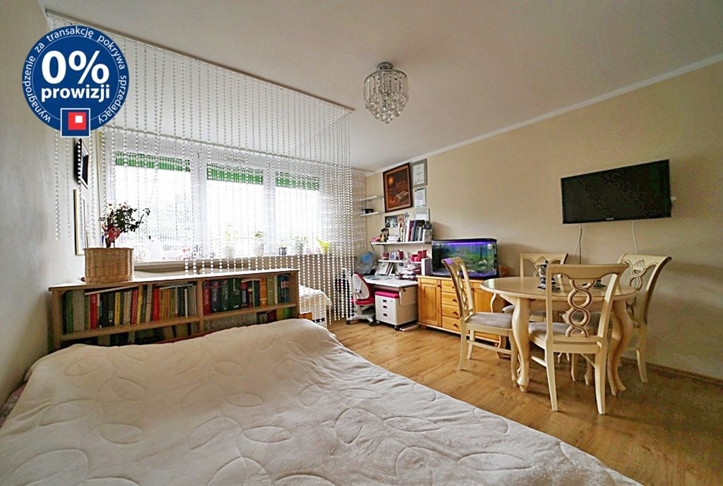 zapierający dech w piersiach pokój dzienny w ekskluzywnym apartamencie do sprzedaży Bolesławiec