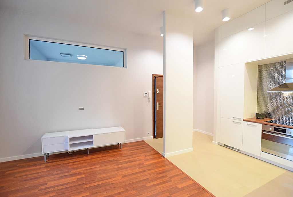 fragment komfortowego salonu w luksusowym apartamencie na wynajem w Suwałkach
