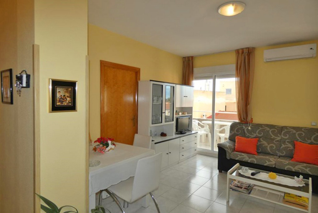 jasne wnętrze ekskluzywnego apartamentu do sprzedaży Hiszpania (Costa Blanca)
