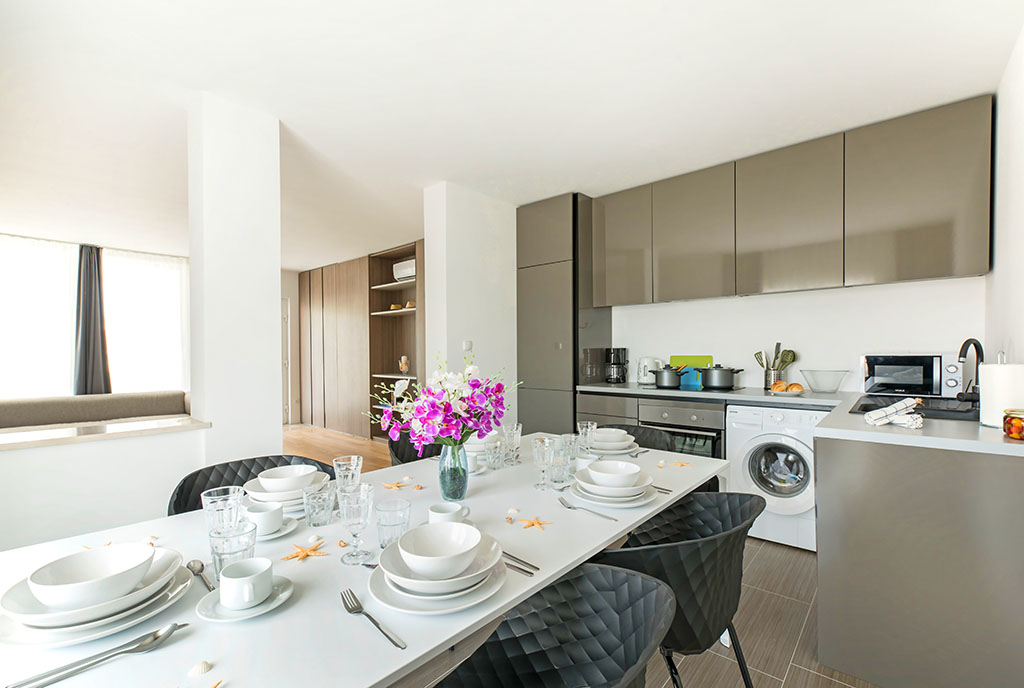 praktyczna jadalnia w ekskluzywnym apartamencie do sprzedaży Chorwacja (Sovlje)