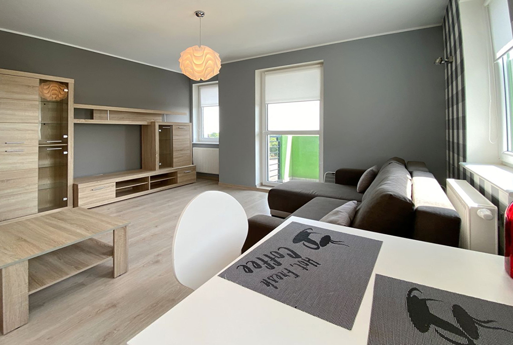 kameralna jadalnia w luksusowym apartamencie na wynajem Szczecin