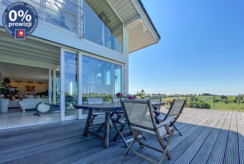 imponujący rozmachem taras przy ekskluzywnej willi do sprzedaży Katowice (okolice)