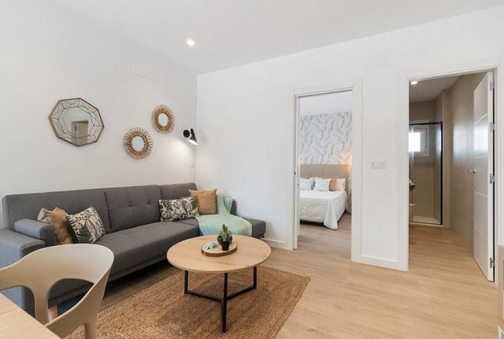 przeciwległa strona salonu w ekskluzywnym apartamencie na sprzedaż Hiszpania (Guardamar del Segura)