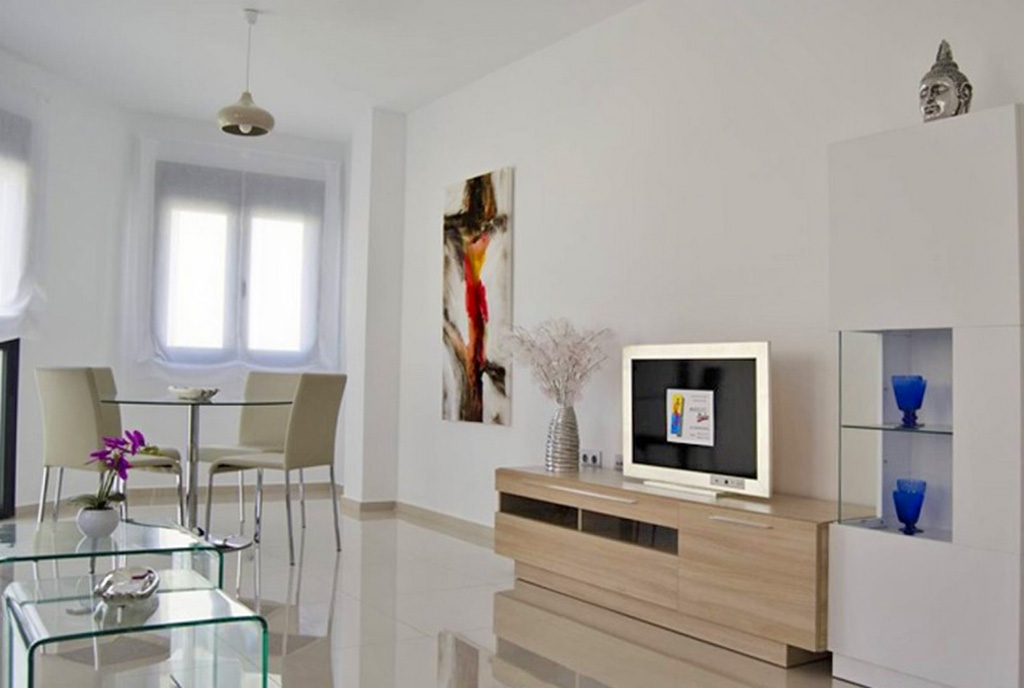 imponujące wnętrze salonu w ekskluzywnym apartamencie do sprzedaży Hiszpania (Los Montesinos)