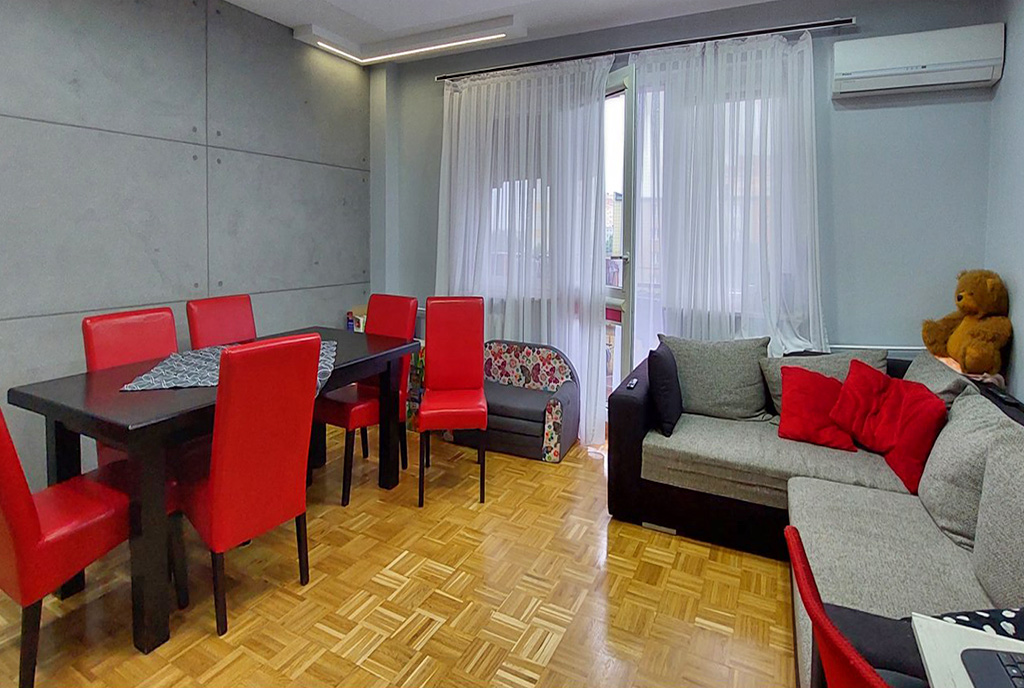 przeciwległa strona ekskluzywnego salonu w luksusowym apartamencie do sprzedaży Piotrków Trybunalski