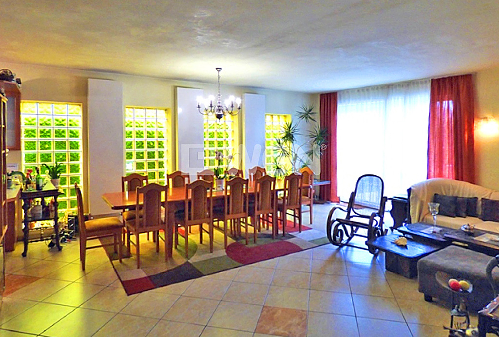 wytworne wnętrze ekskluzywnej willi do sprzedaży Szczecin (okolice)