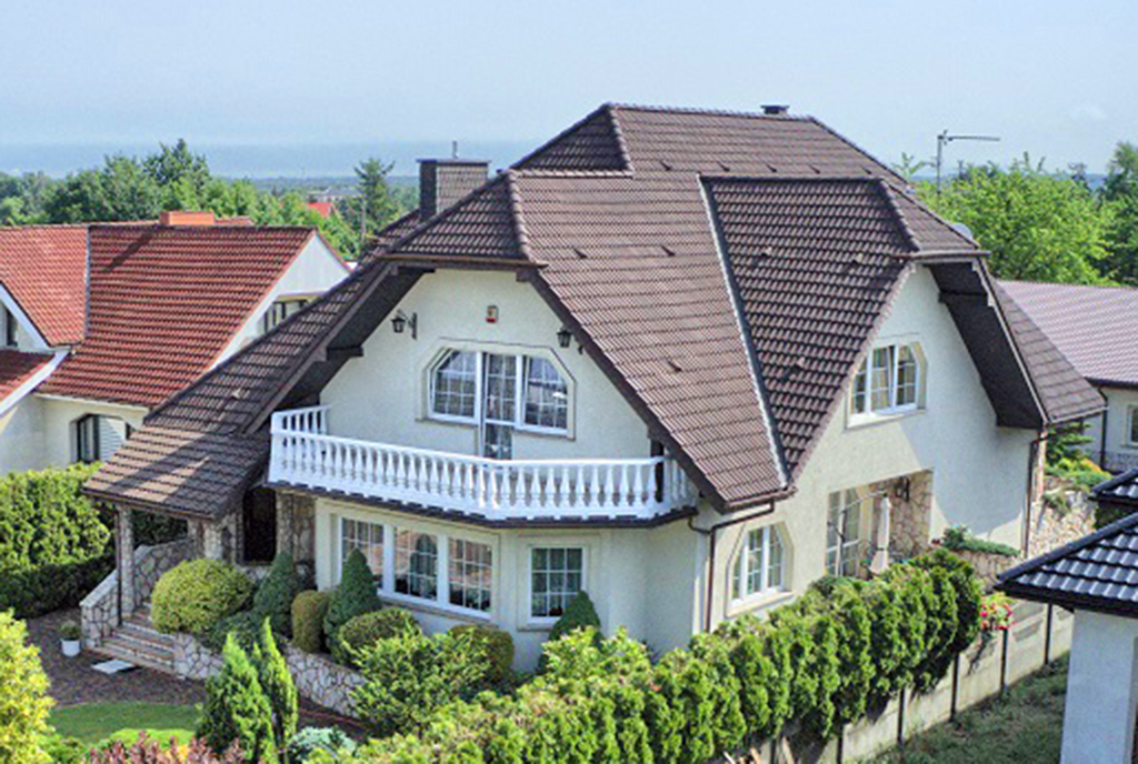 widok z lotu ptaka na luksusową willę do sprzedaży Częstochowa