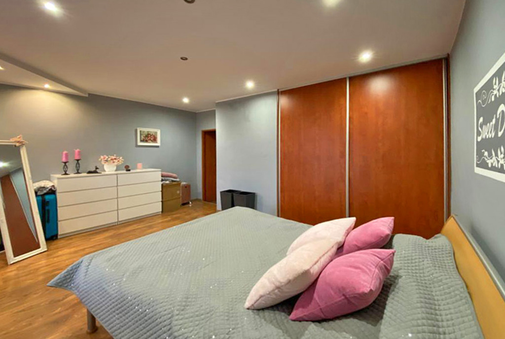 prywatna sypialnia w luksusowej willi na sprzedaż Żagań (okolice)