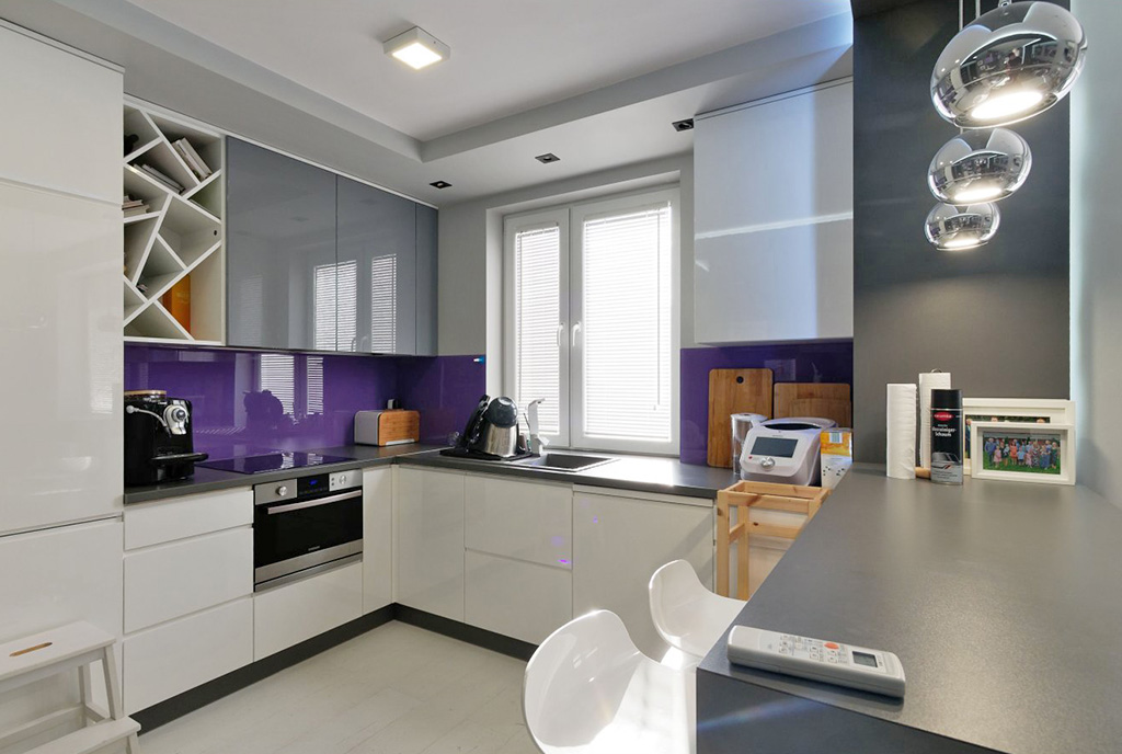funkcjonalnie zabudowana kuchnia w luksusowym apartamencie na sprzedaż Tarnów