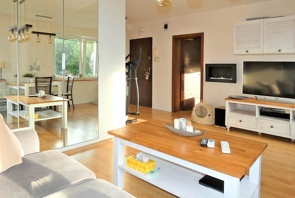 ogromna przestrzeń wnętrza luksusowego apartamentu do sprzedaży Ostrów Wielkopolski
