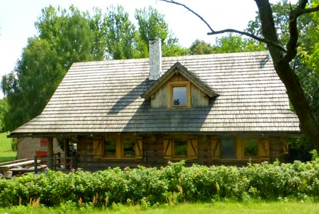 przepiękny ogród za luksusowym dworem do sprzedaży Częstochowa (okolice)