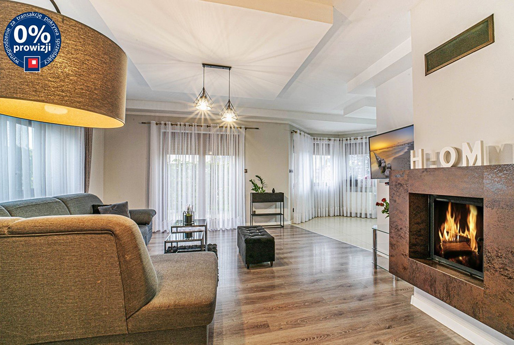 przestronne wnętrze luksusowej willi na sprzedaż Bolesławiec