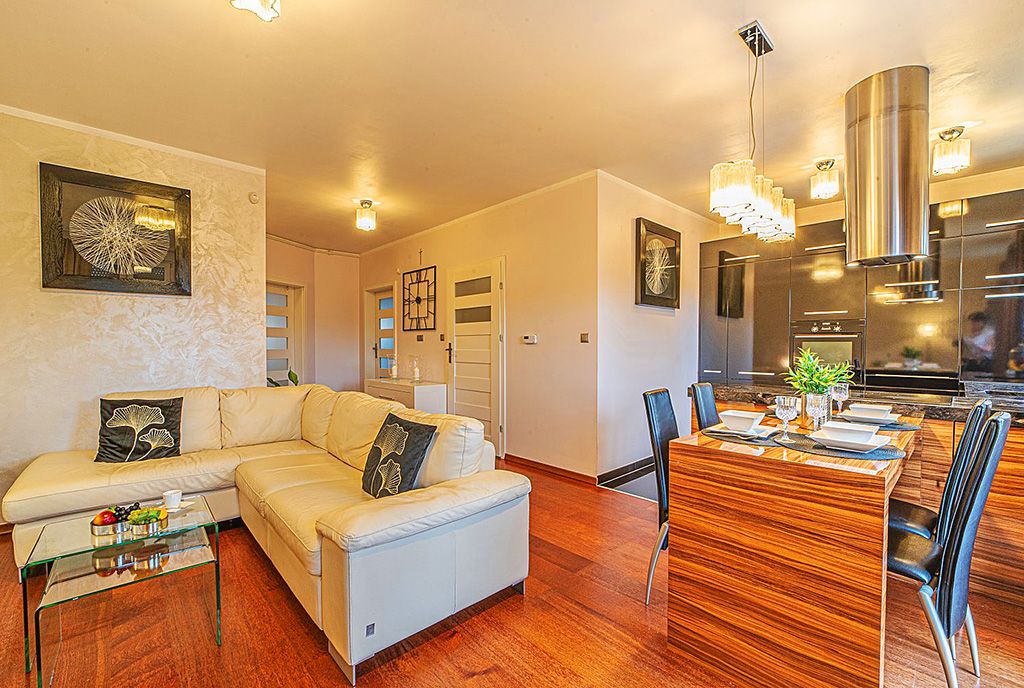 imponujące rozmachem wnętrze ekskluzywnego apartamentu do sprzedazy Bolesławiec