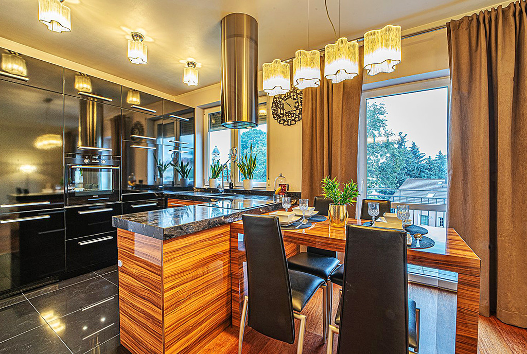 nowoczesna jadalnia i kuchnia w luksusowym apartamencie do sprzedaży Bolesławiec