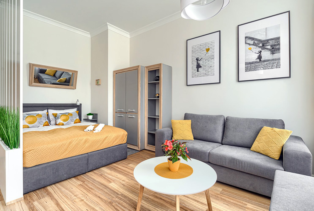 przeciwległa strona salonu w ekskluzywnym apartamencie do wynajmu Szczecin