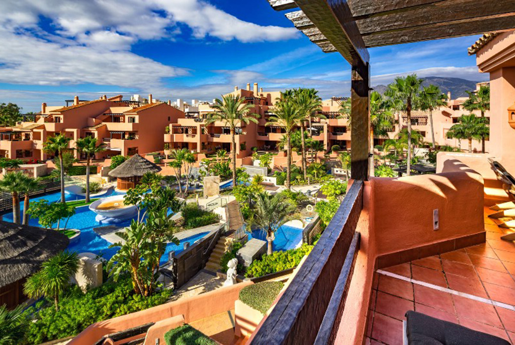 zapierający dech w piersiach taras przy ekskluzywnym apartamencie do sprzedaży Hiszpania (Costa del Sol, Malaga)