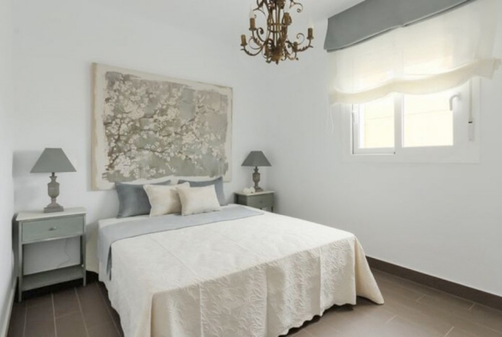 wytworna sypialnia w ekskluzywnej willi do sprzedaży Hiszpania (Costa Blanca, Alicante)