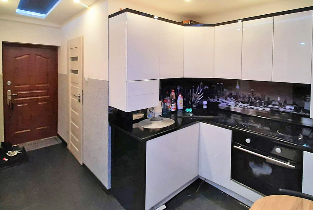 na zdjęciu kuchnia w ekskluzywnym apartamencie do sprzedaży Zielona Góra (okolice)