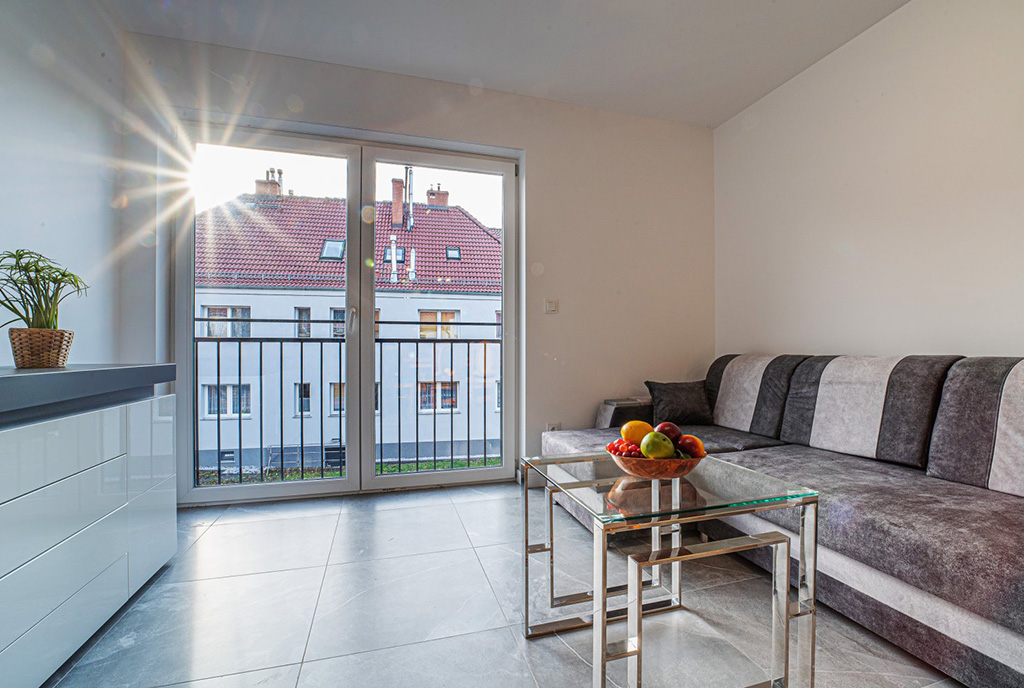 zbliżenie na pokój dzienny w luksusowym apartamencie na wynajem Bolesławiec