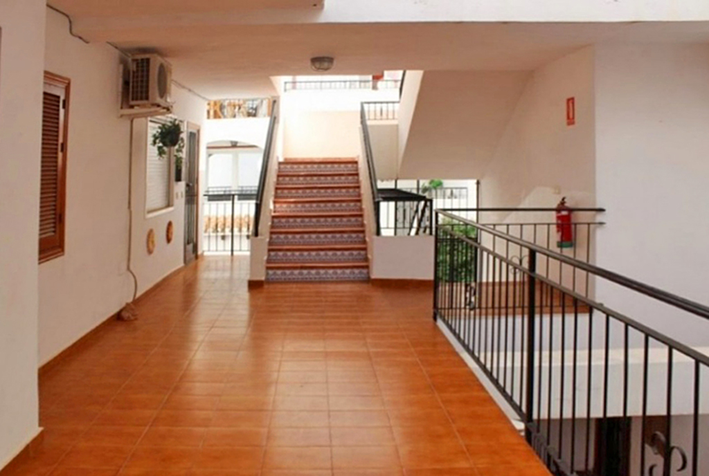 2-poziomowe wnętrze ekskluzywnego apartamentu do sprzedaży Hiszpania (Costa Blanca, Orihuela Costa)