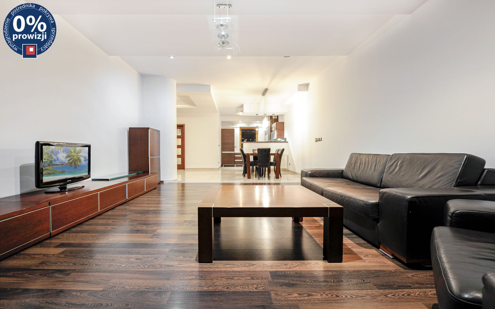 widok z salonu na aneks kuchenny w ekskluzywnym apartamencie do sprzedaży Katowice (okolice)
