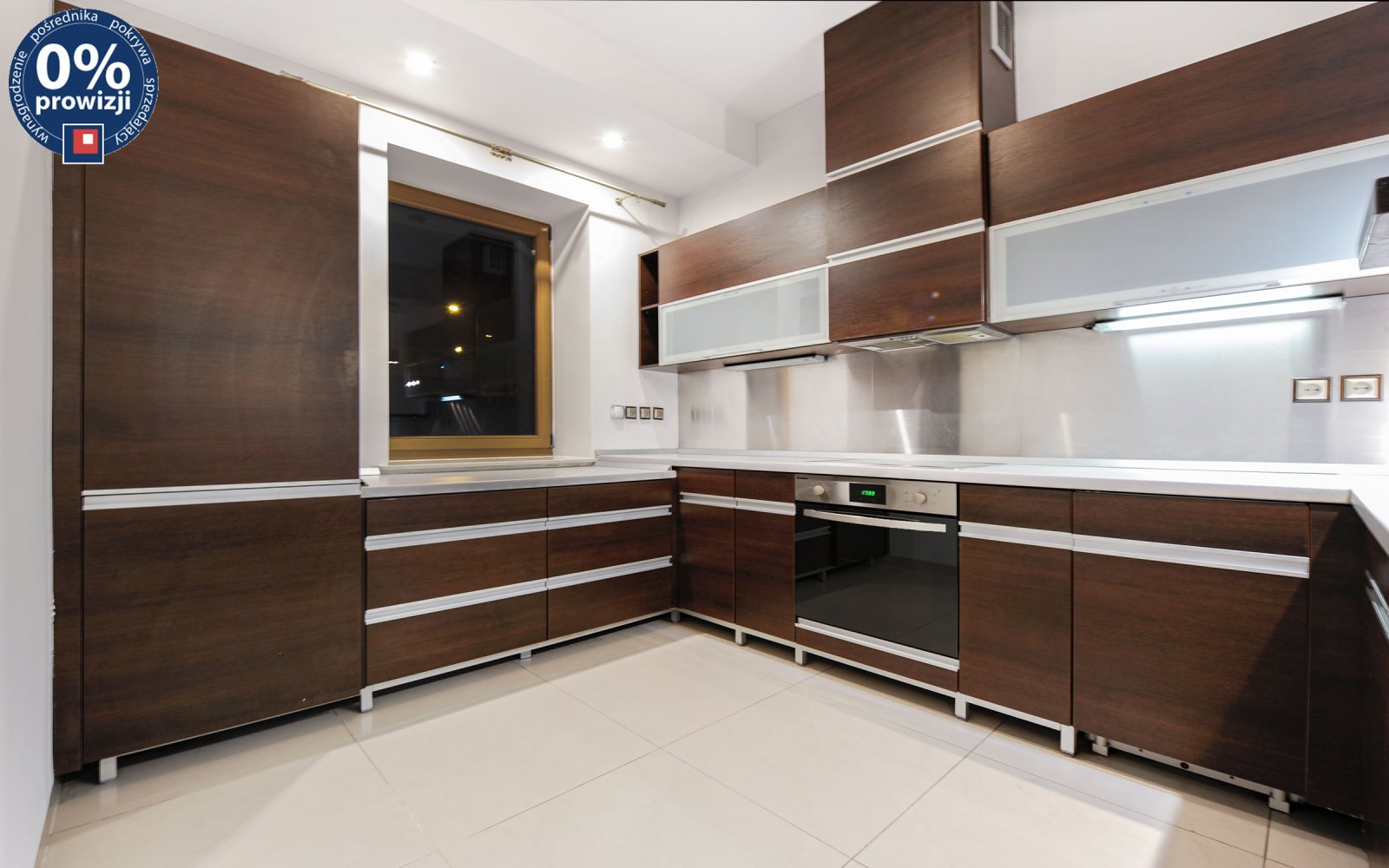 nowocześnie zaaranżowana kuchnia w luksusowym apartamencie na sprzedaż Katowice (okolice)
