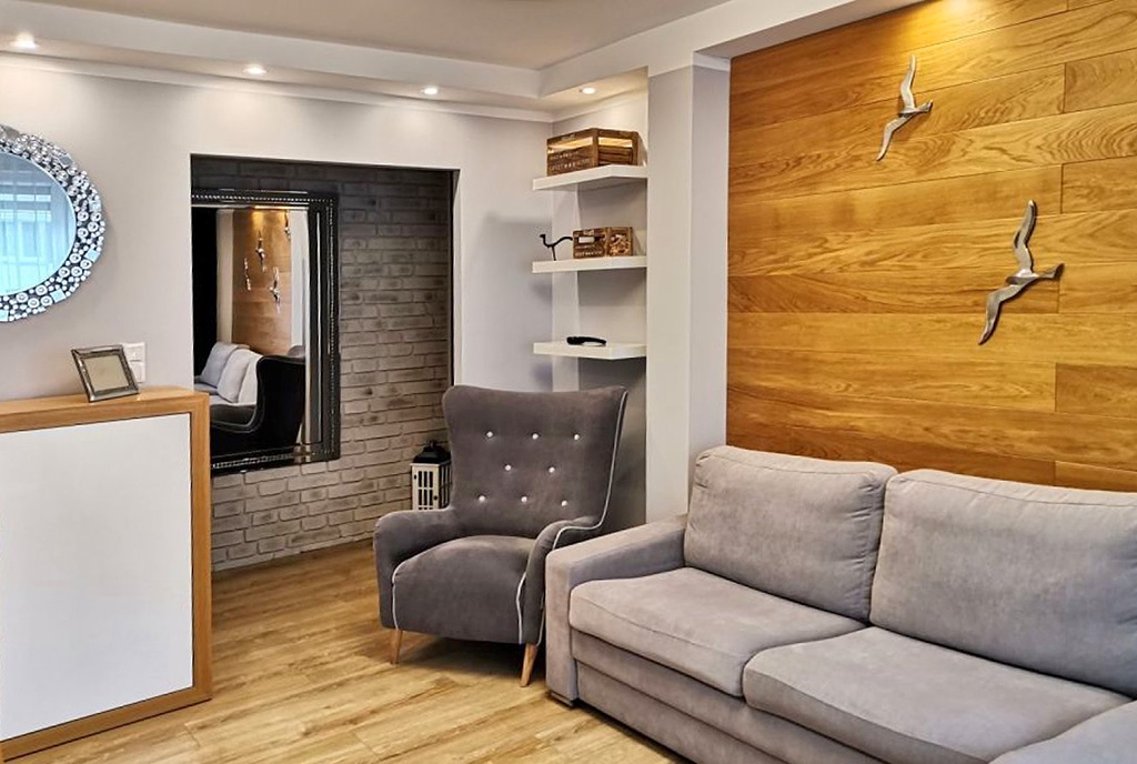 elegancki salon w ekskluzywnym apartamencie do sprzedaży Legnica (okolice)
