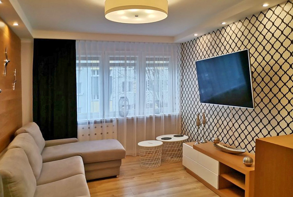 fragment pokoju dziennego w luksusowym apartamencie na sprzedaż Legnica (okolice)