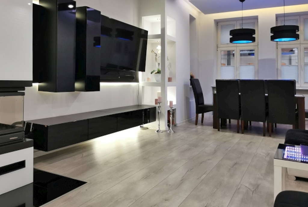 zaprojektowane w nowoczesnym stylu wnętrze ekskluzywnego apartamentu do wynajęcia Słupsk