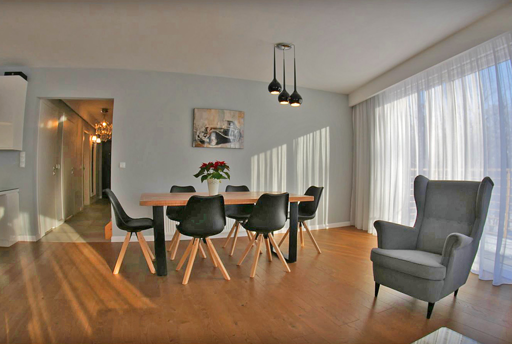 kameralna jadalnia w luksusowym apartamencie do wynajmu Wałbrzych