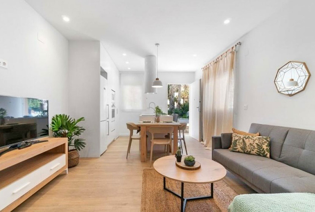 elegancki pokój dzienny w ekskluzywnym apartamencie do sprzedaży Hiszpania (Guardamar del Segura)