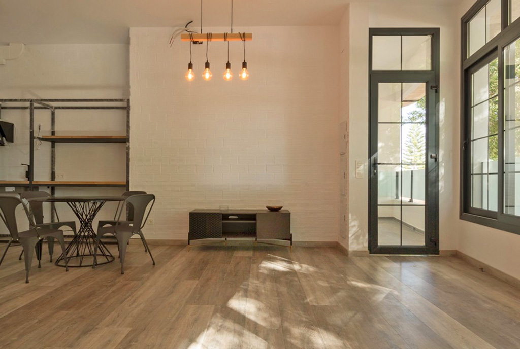 elegancki salon w ekskluzywnym apartamencie do sprzedaży Torrevieja