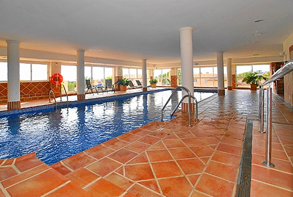 basen w częściach wspólnych luksusowego apartamentu do sprzedaży Hiszpania Costa del Sol Malaga