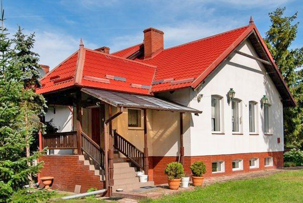 okazała bryła luksusowej willi na sprzedaż Starogard Gdański (okolice)