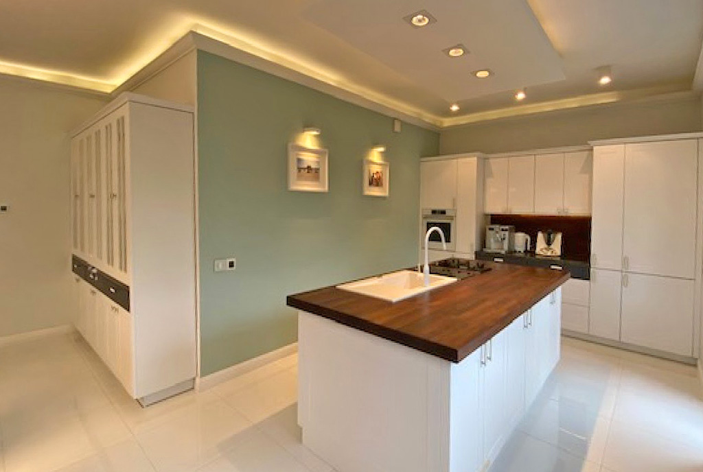 nowoczesna kuchnia w luksusowej willi na sprzedaż Szczecin