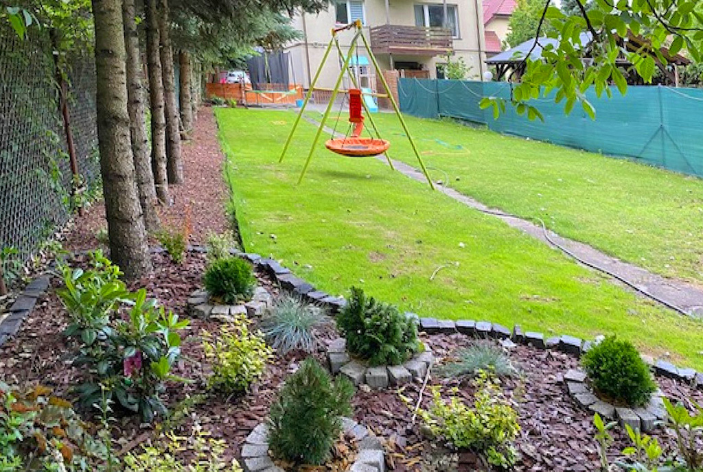 zagospodarowana działka wokół ekskluzywnej willi na sprzsedaż Szczecin