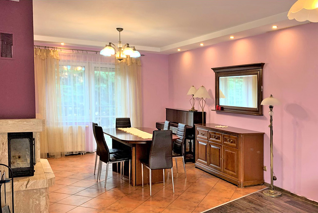 kameralny pokój dzienny w ekskluzywnej willi do sprzedaży Wrocław