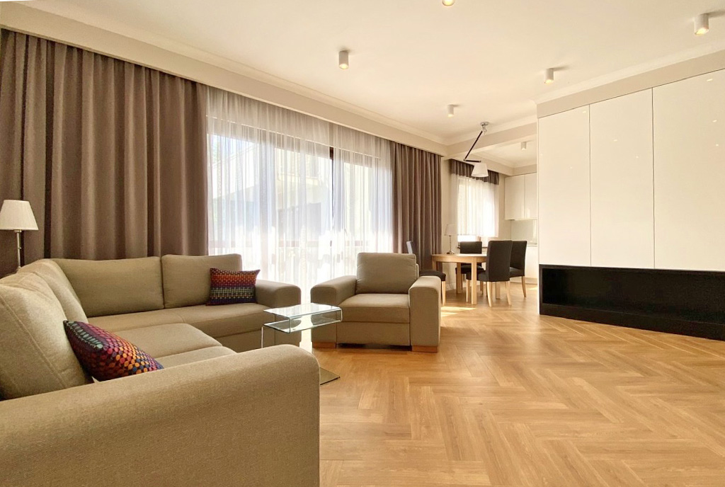 komfortowy pokój dzienny w luksusowym apartamencie do wynajmu Inowrocław