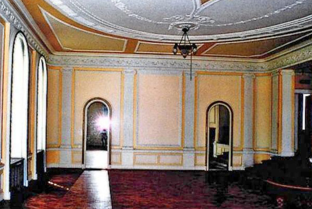 eleganckie wnętrze ekskluzywnego pałacu na sprzedaż Zachodniopomorskie
