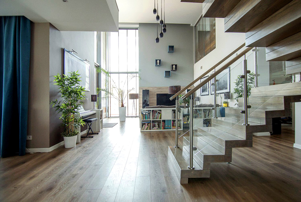 przestronne wnętrze ekskluzywnej willi do sprzedaży Wrocław