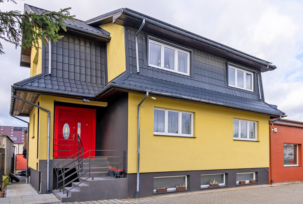 imponująca bryła luksusowej willi na sprzedaż Szczecin (okolice)